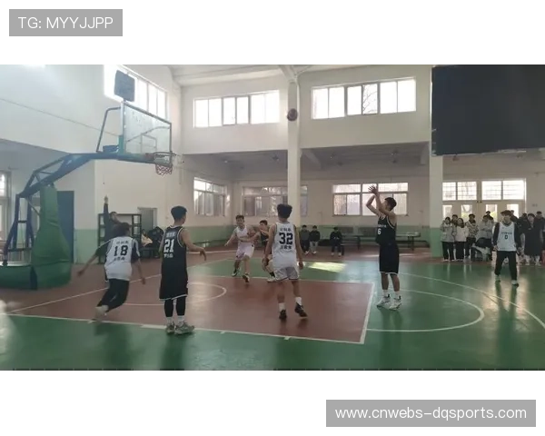 职业篮球赛场冲突体现文化差异与竞争强度 职业篮球赛场冲突体现文化差异与竞争强度